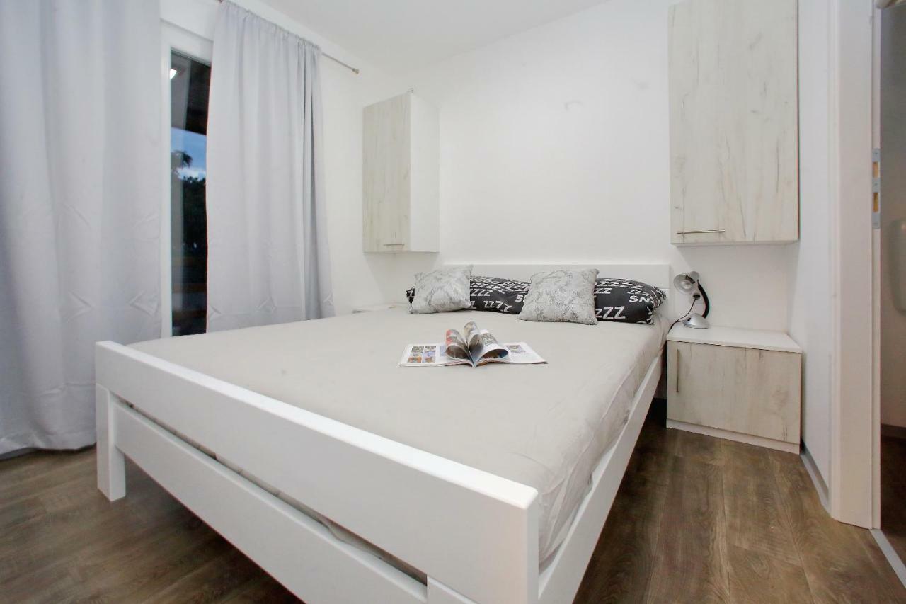 Mobile homes Olive&Sea Bibinje Esterno foto